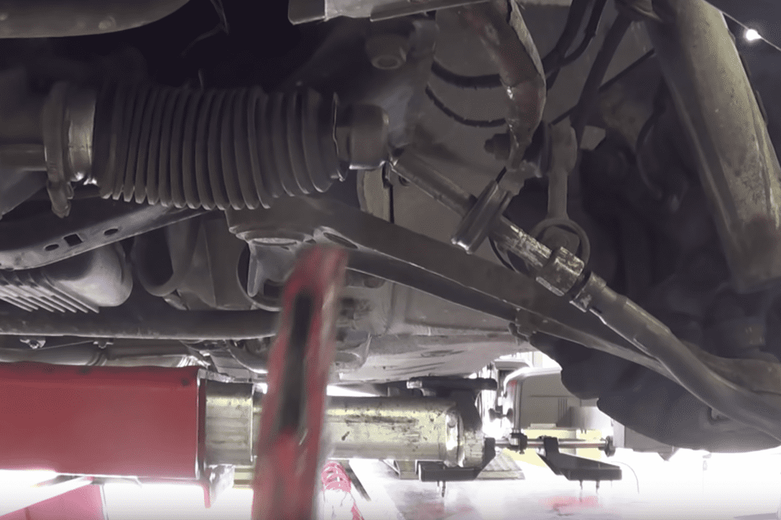 Spurstwangenkopf beim BMW E36 wechseln
