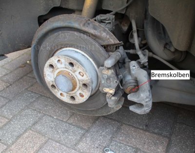 VW Golf 5 Bremssattel in demontiertem Zustand