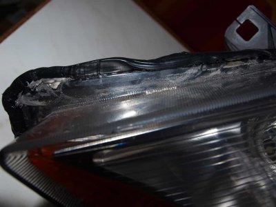 Scheinwerfer Gehäuse und Glas wieder zusammenkleben und verdichten