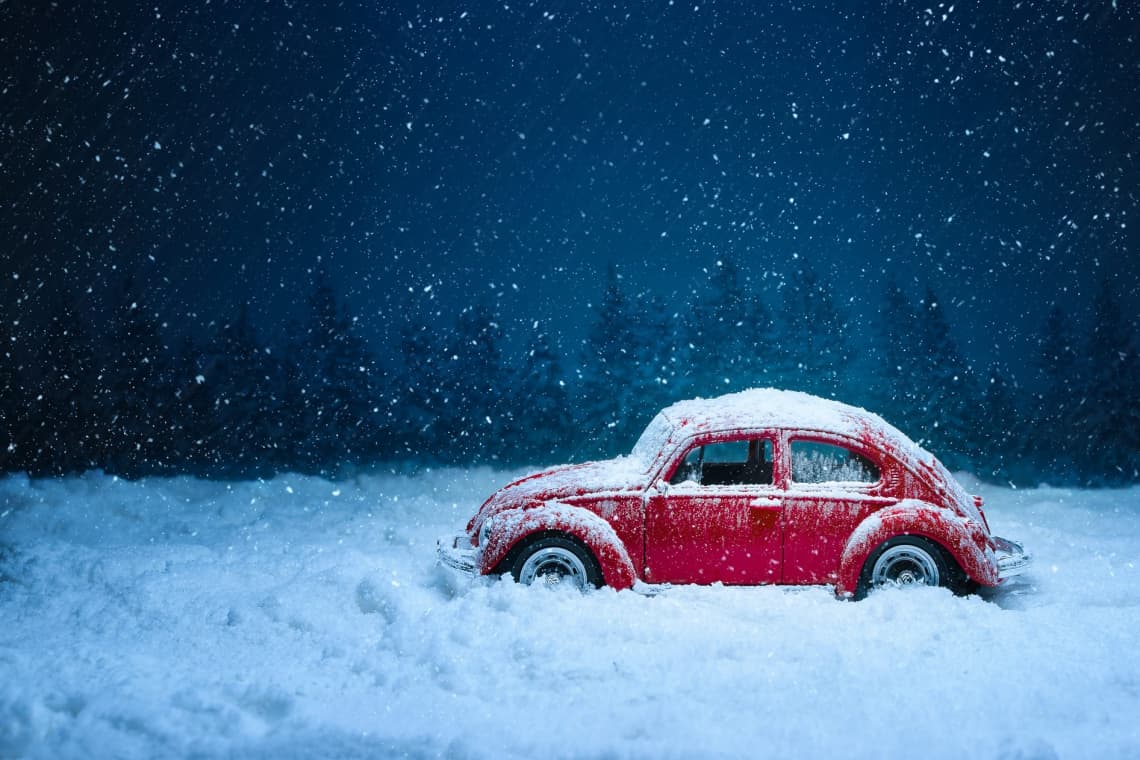 Frost, Schnee, Dunkelheit – jetzt das Auto winterfest machen!