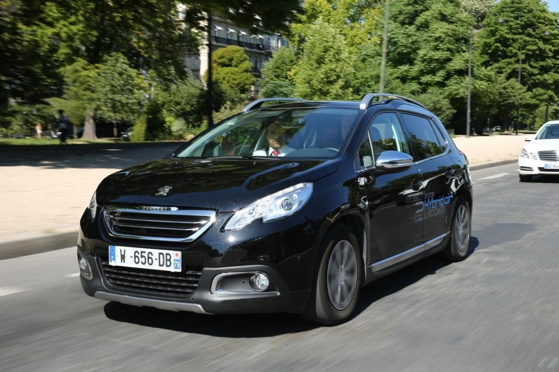 Technik: PSA Hybrid-Air